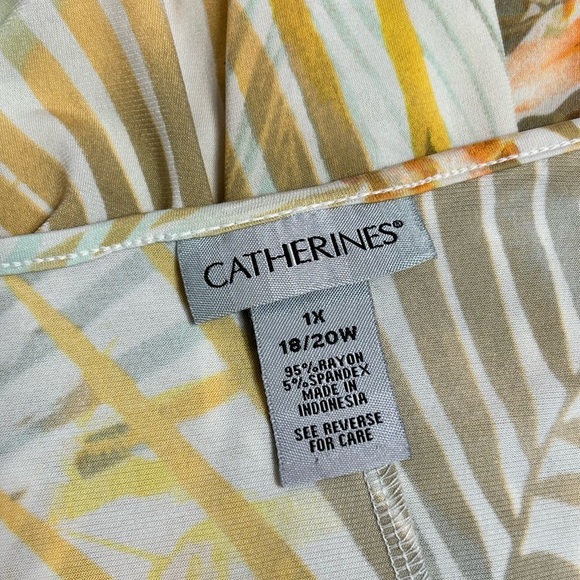 Catherines Tropical Palm Cold Shoulder Top - Picture 5 of 9